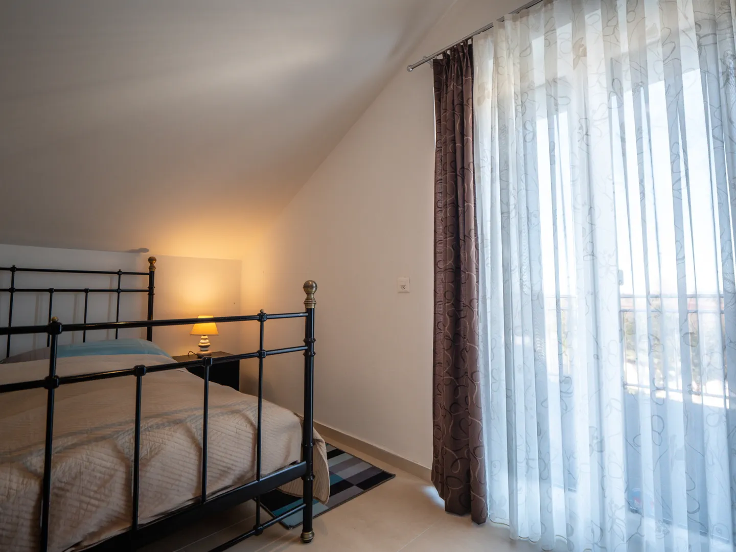 hrvatska, zadar, vrsi - prostrana moderna kuća s bazenom, kaminom i garažom, 152 m² stambena površina - slika 41