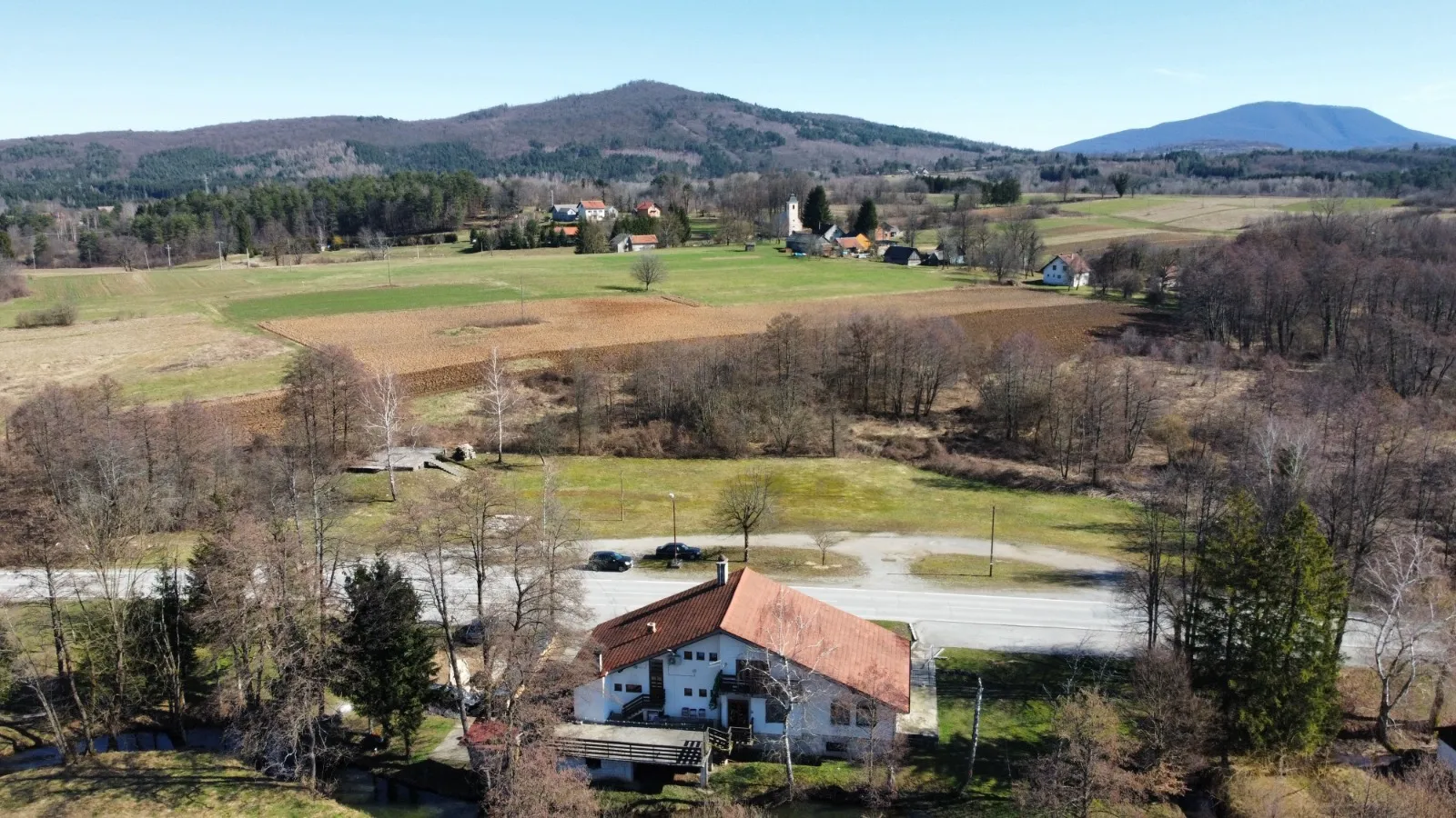 josipdol, kuća s apartmanima, 400 m2 - slika 4