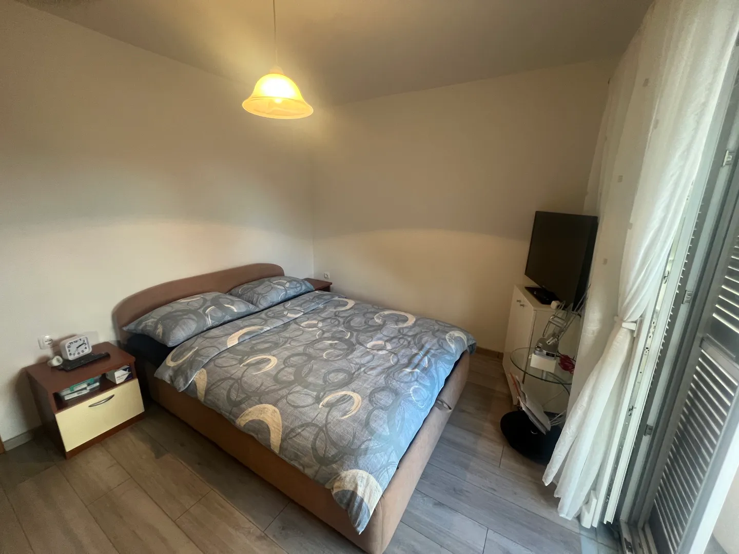 hrvatska, zadar, gornji karin, 400 m od mora, polovica dvojne kuće, 1 spavaća soba - 51,44m2, pogled na more, garaža i vrt - slika 7