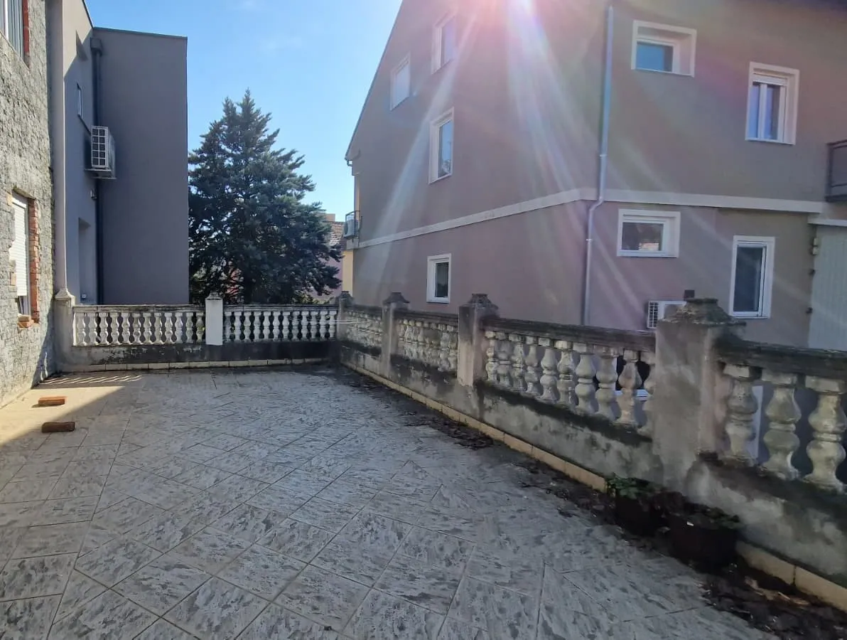 maksimir, investicija-dvojna kuća za adaptaciju, 322 m2 - slika 11