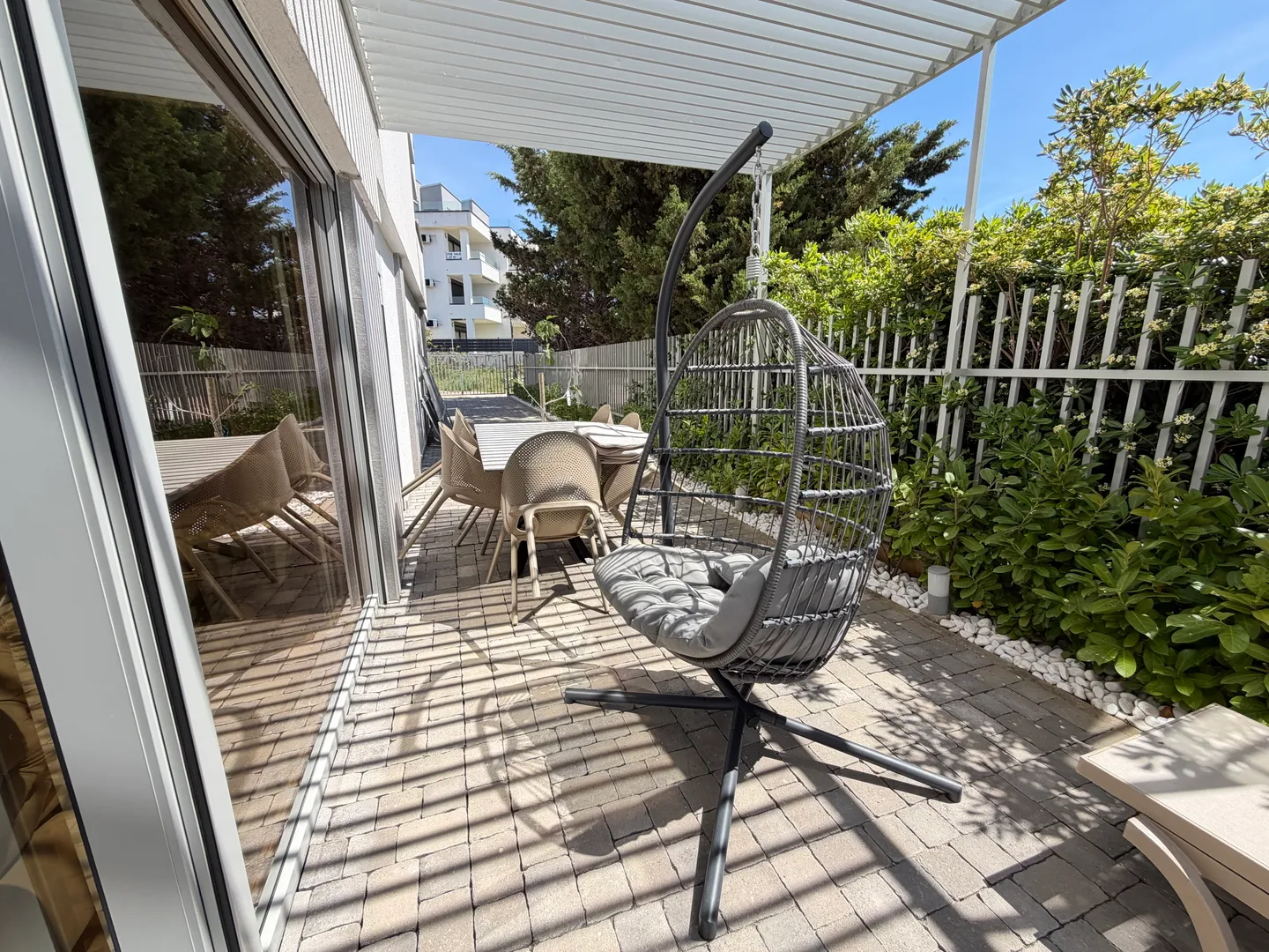 pag, povljana, stan 50 m2, prvi red i pogled na more, jacuzzi - slika 21