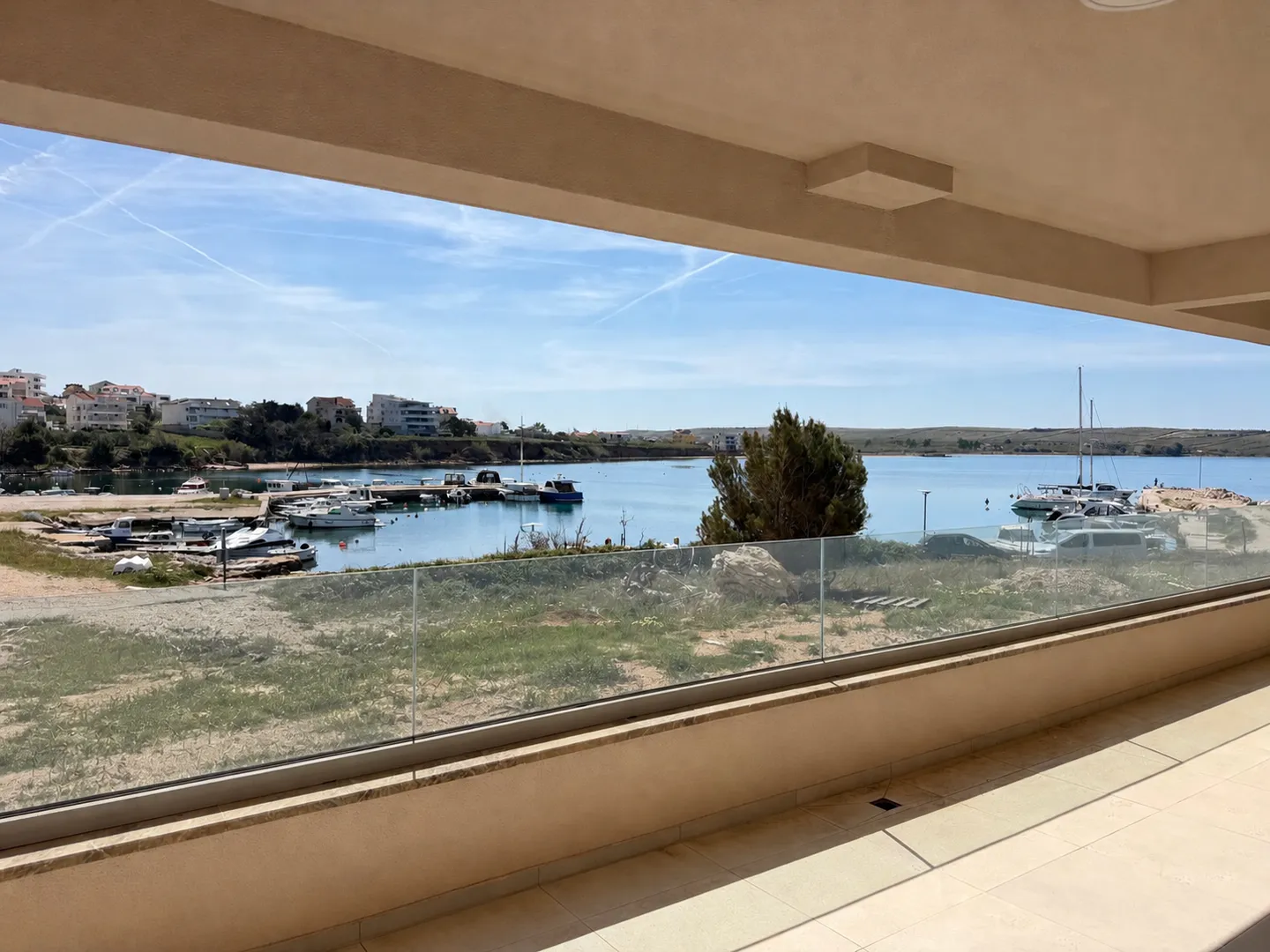 hrcatska, zadar, pag-povljana, prvi red do mora, 2 sobni stan 74 m2 -terasa, garaža i podrum - slika 13