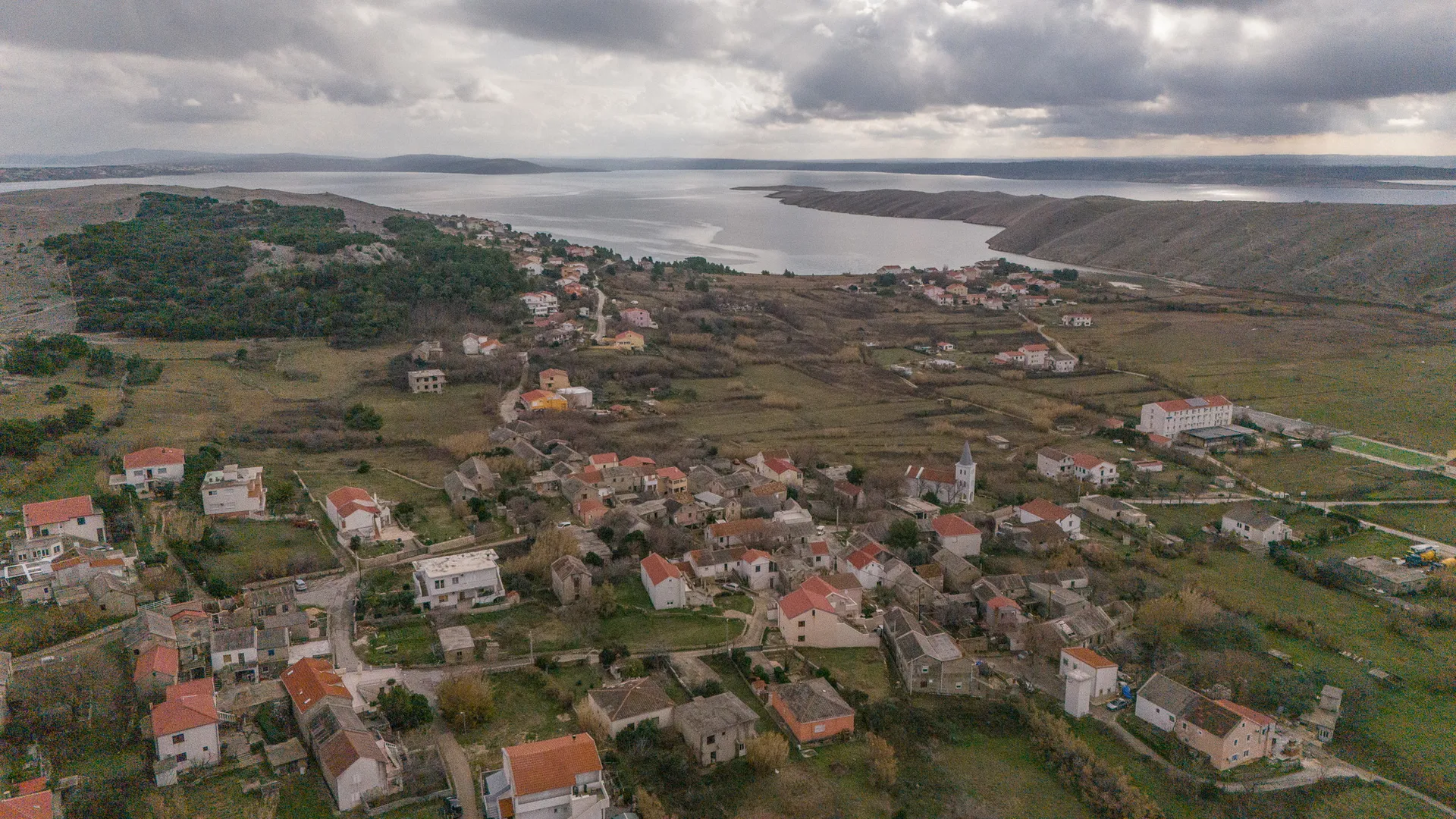hrvatska, pag, vlašići povljana – građevinsko zemljište 490 m² u mirnom stambenom naselju - slika 5