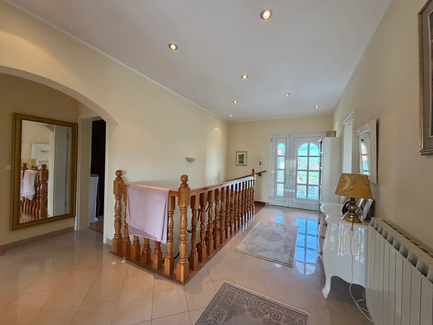 zagreb, dubrava-novoselec, kuća s dva stana 358 m2, na parceli od 911 m2 - slika 39