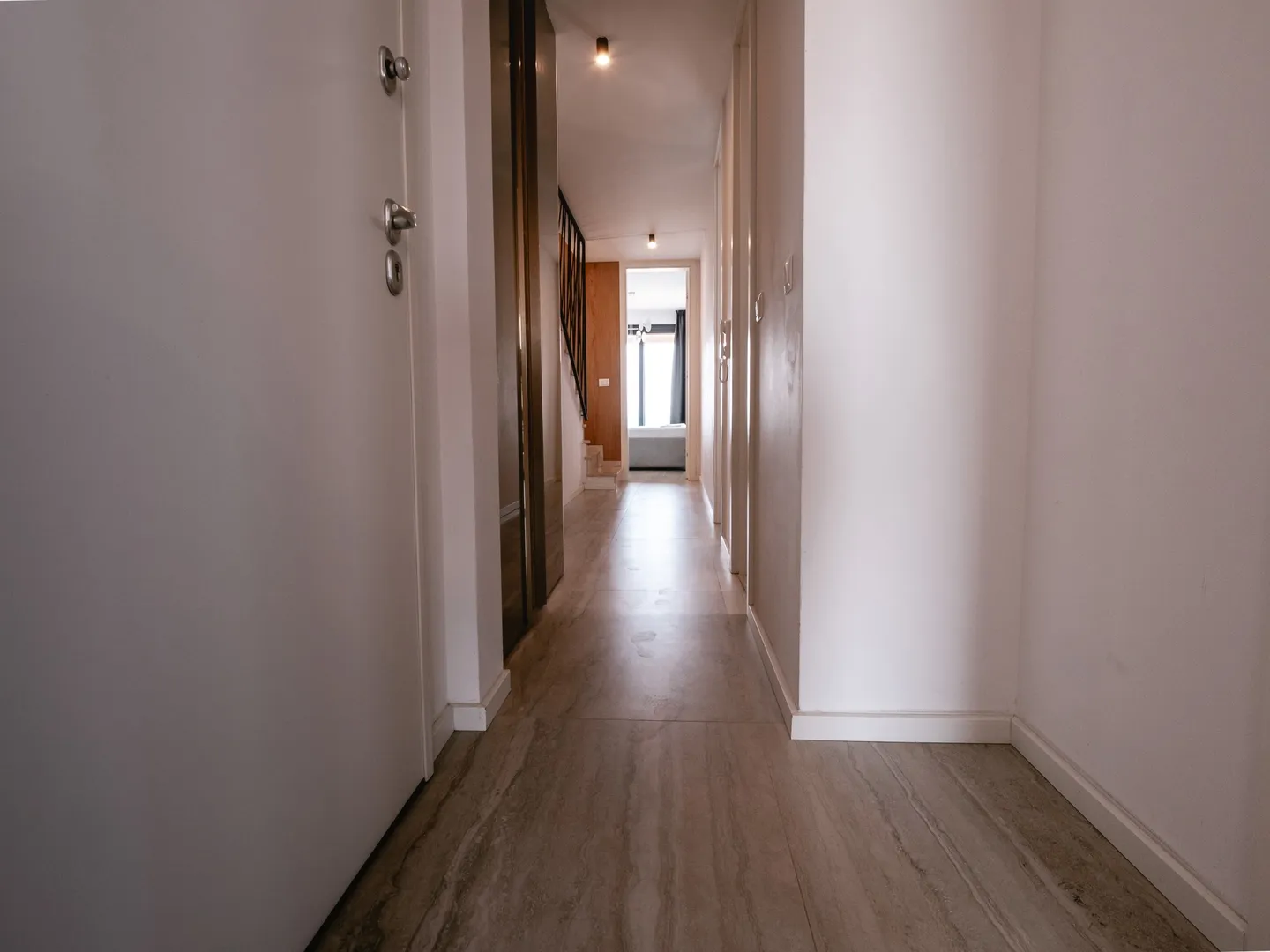 luksuzan penthouse, prvi red do mora, komplet opremljen, pag - povljana - slika 9
