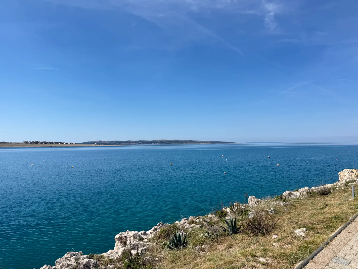 hrcatska, zadar, pag-povljana, prvi red do mora, 2 sobni stan 74 m2 -terasa, garaža i podrum - slika 15