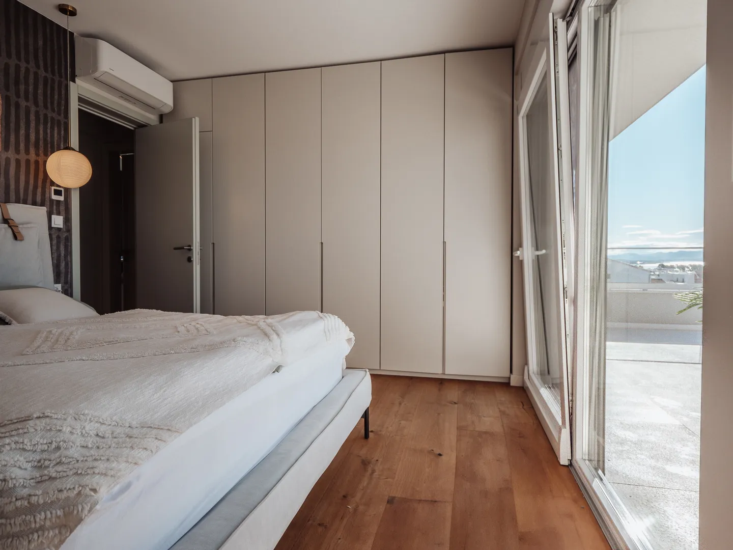 hrvatska, šibenik, vodice (tribunj) – penthouse stan s pogledom na more, 130 m² površine, dvije terase, moderna arhitektura - slika 16