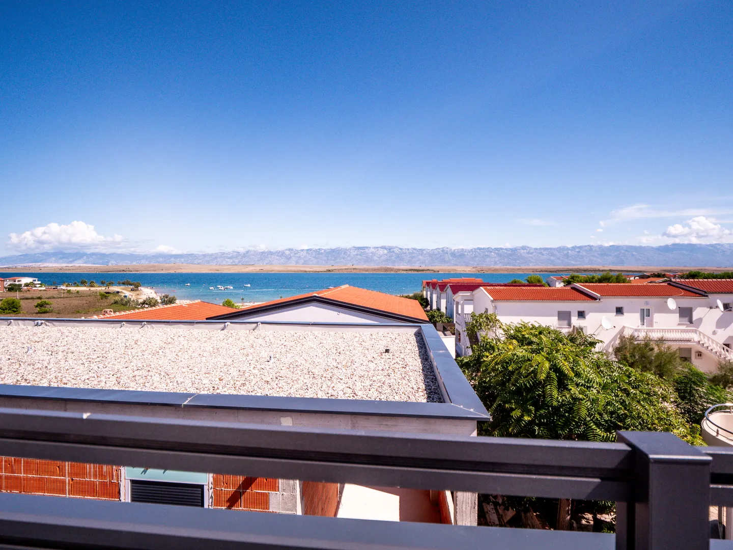 hrvatska, zadar, vir, 4 apartmana, visokokvalitetna i održavana, potpuno opremljena i namještena, investicijska nekretnina blizu mora - slika 47