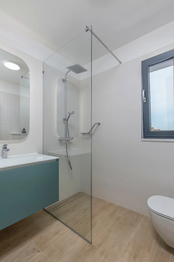 hrvatska, zadar, luksuzna vila u bibinju s pogledom na more – novogradnja na 3 etaže, whirlpool, bazen sa slanom vodom i krovna terasa - slika 11