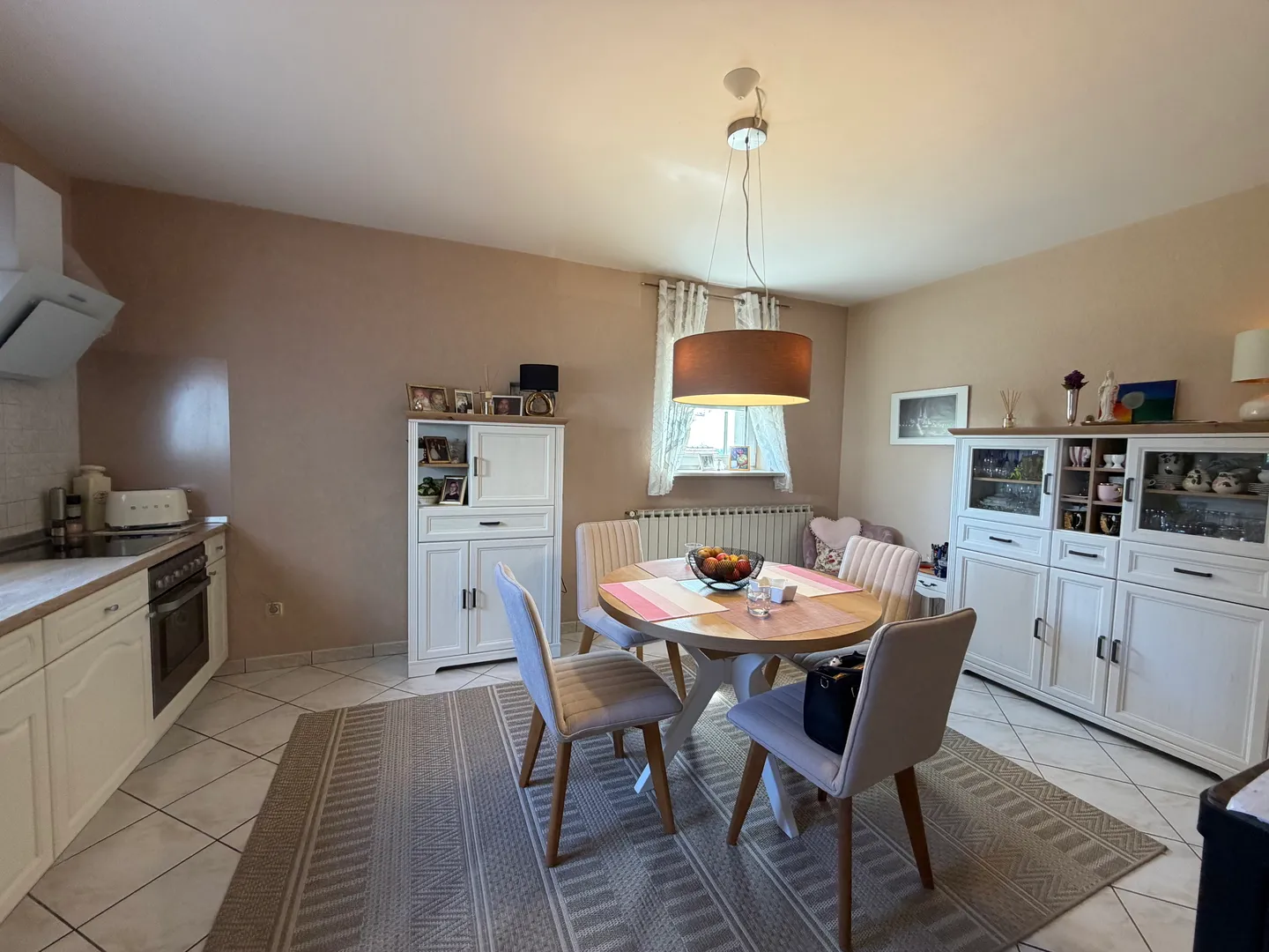 zagreb, dubrava-novoselec, kuća s dva stana 358 m2, na parceli od 911 m2 - slika 16