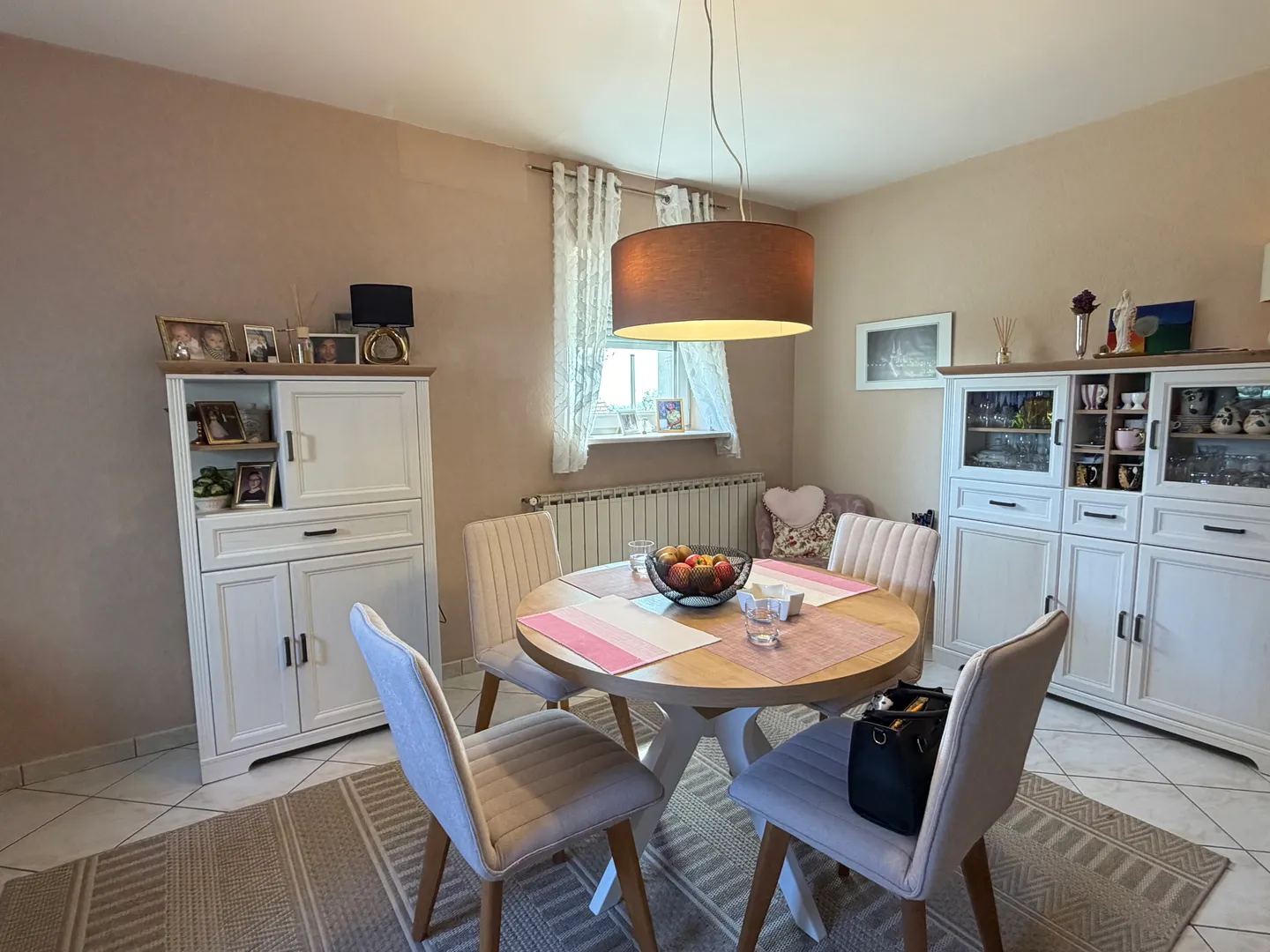 zagreb, dubrava-novoselec, kuća s dva stana 358 m2, na parceli od 911 m2 - slika 17