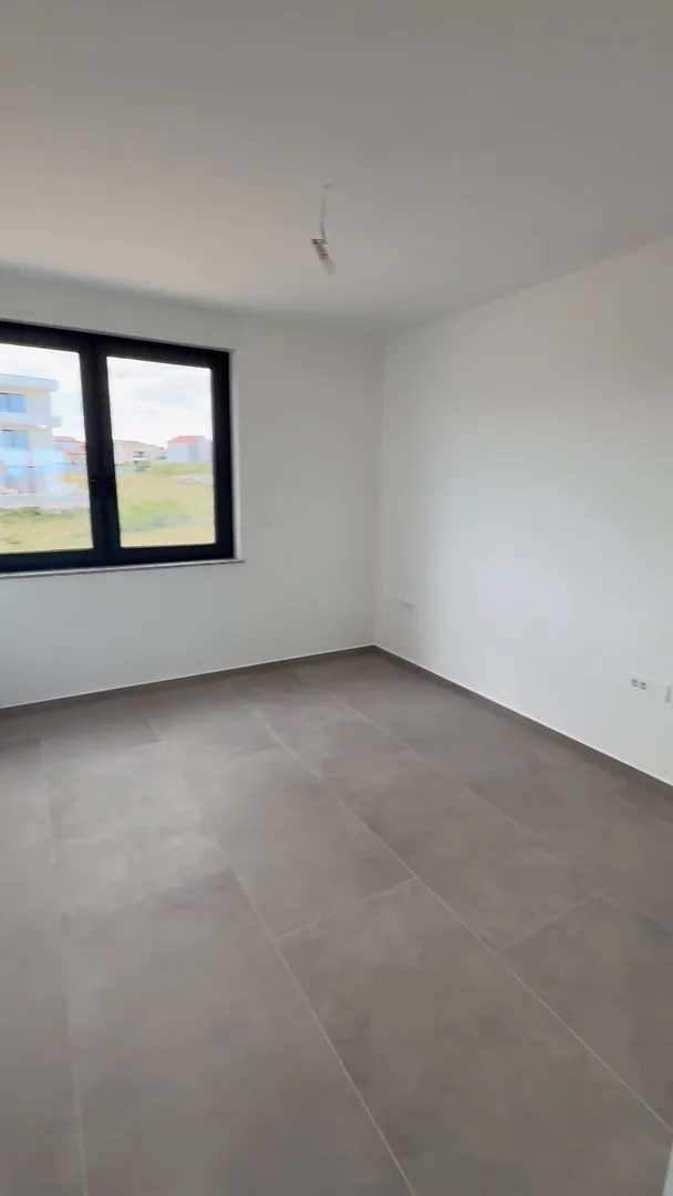 dvosoban stan s velikom terasom, 1.kat - 350 m od mora, povljana - pag - slika 8