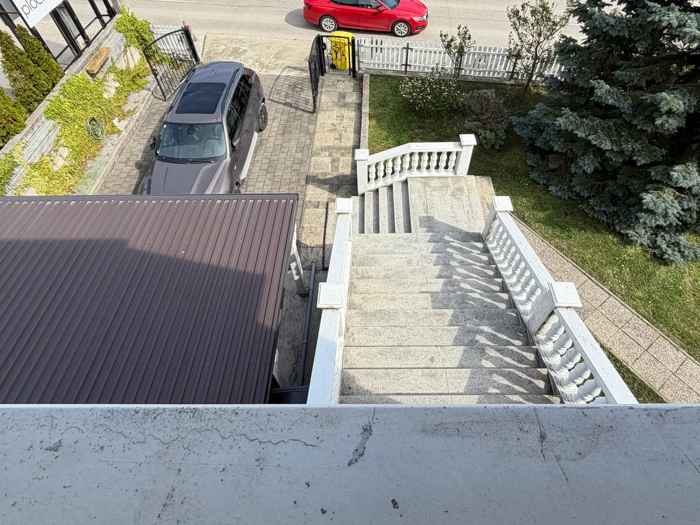 zagreb, dubrava-novoselec, kuća s dva stana 358 m2, na parceli od 911 m2 - slika 48