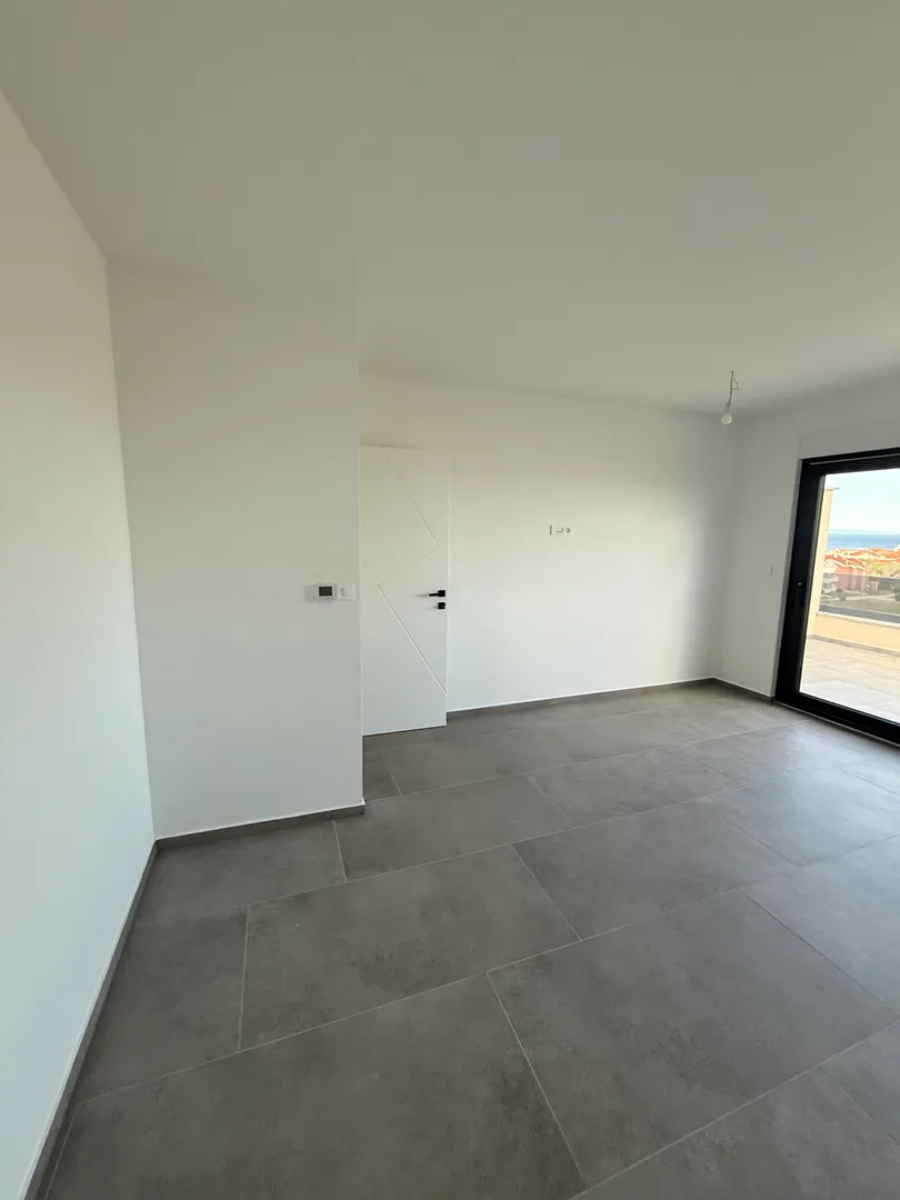 dvoetažni stan s otvorenim pogledom na more, 350 m od mora, povljana - pag - slika 16