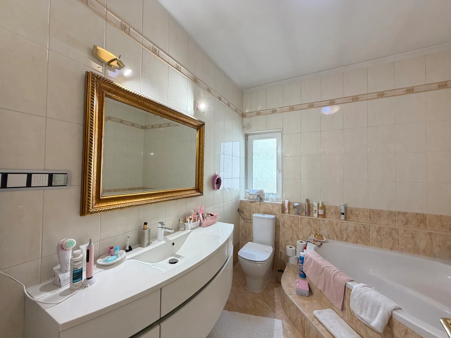 zagreb, dubrava-novoselec, kuća s dva stana 358 m2, na parceli od 911 m2 - slika 13