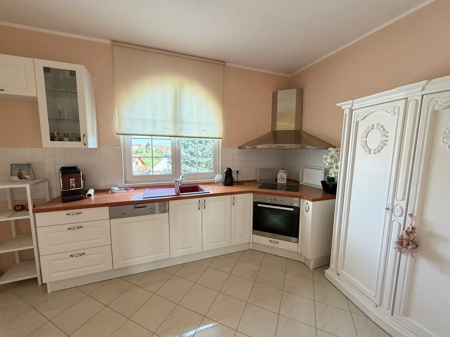 zagreb, dubrava-novoselec, kuća s dva stana 358 m2, na parceli od 911 m2 - slika 31