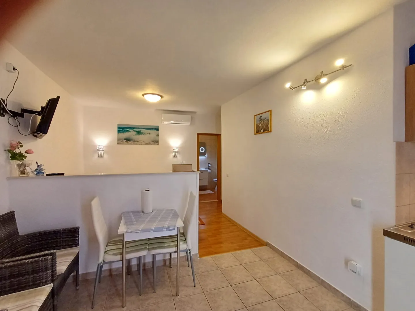 hrvatska, čiovo, okrug gornji, kuća 435 m2, samo 150 metara od mora - slika 28