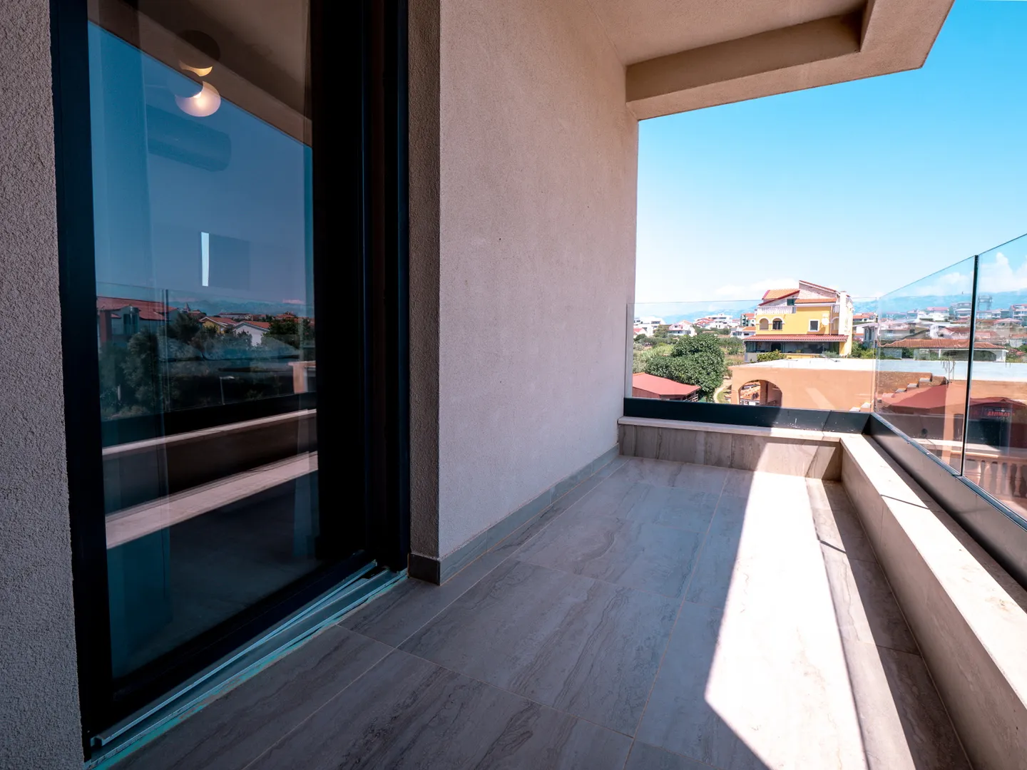 luksuzan penthouse, prvi red do mora, komplet opremljen, pag - povljana - slika 6
