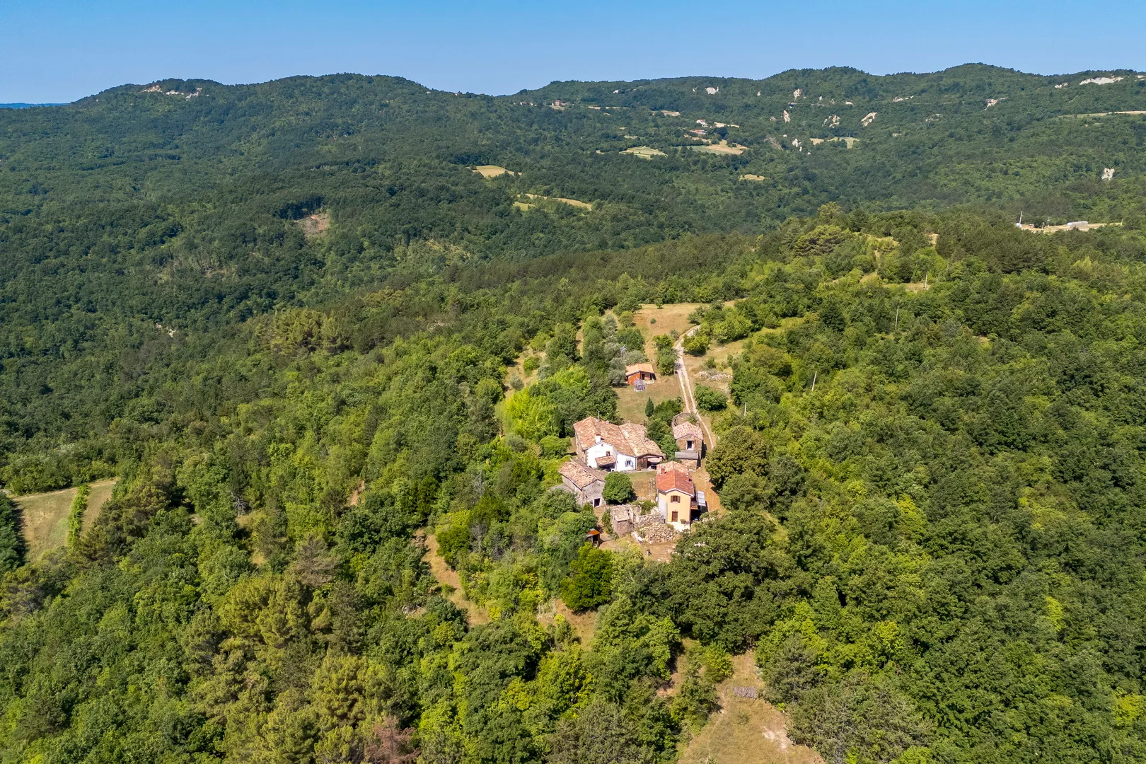 istra,imanje na prodaju, oaza mira priroda i privatnost na površini od 20 000 m2 - slika 6