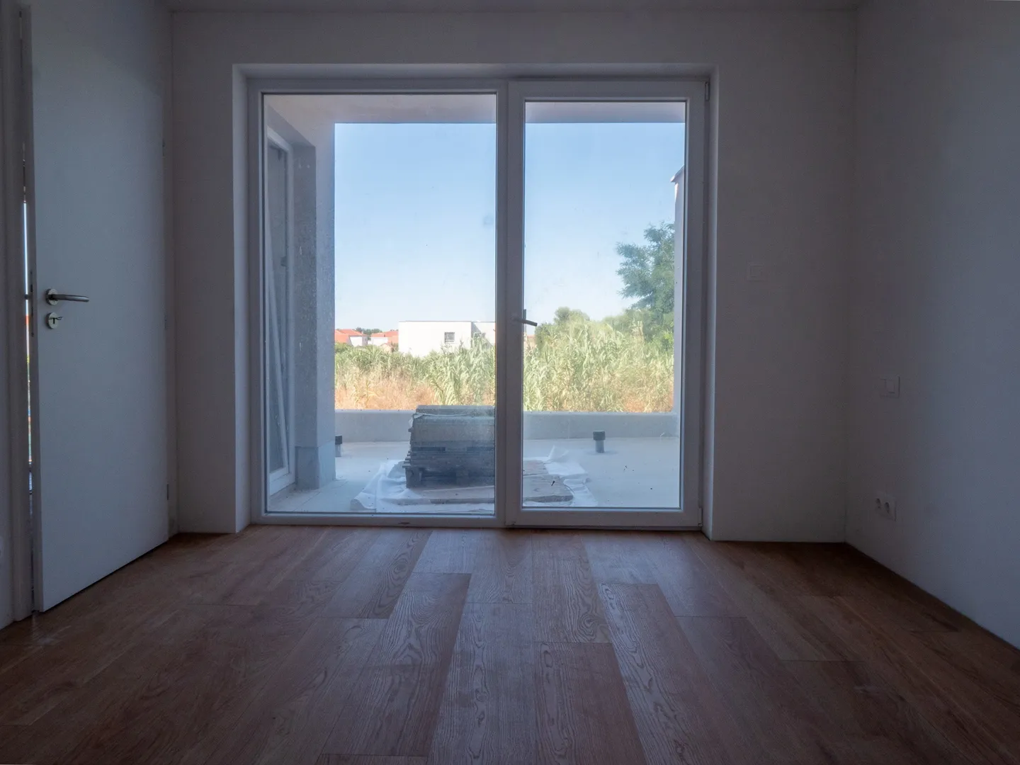 dvoetažni stan s krovnom terasom, 200 m od mora, privlaka - zadar - slika 6