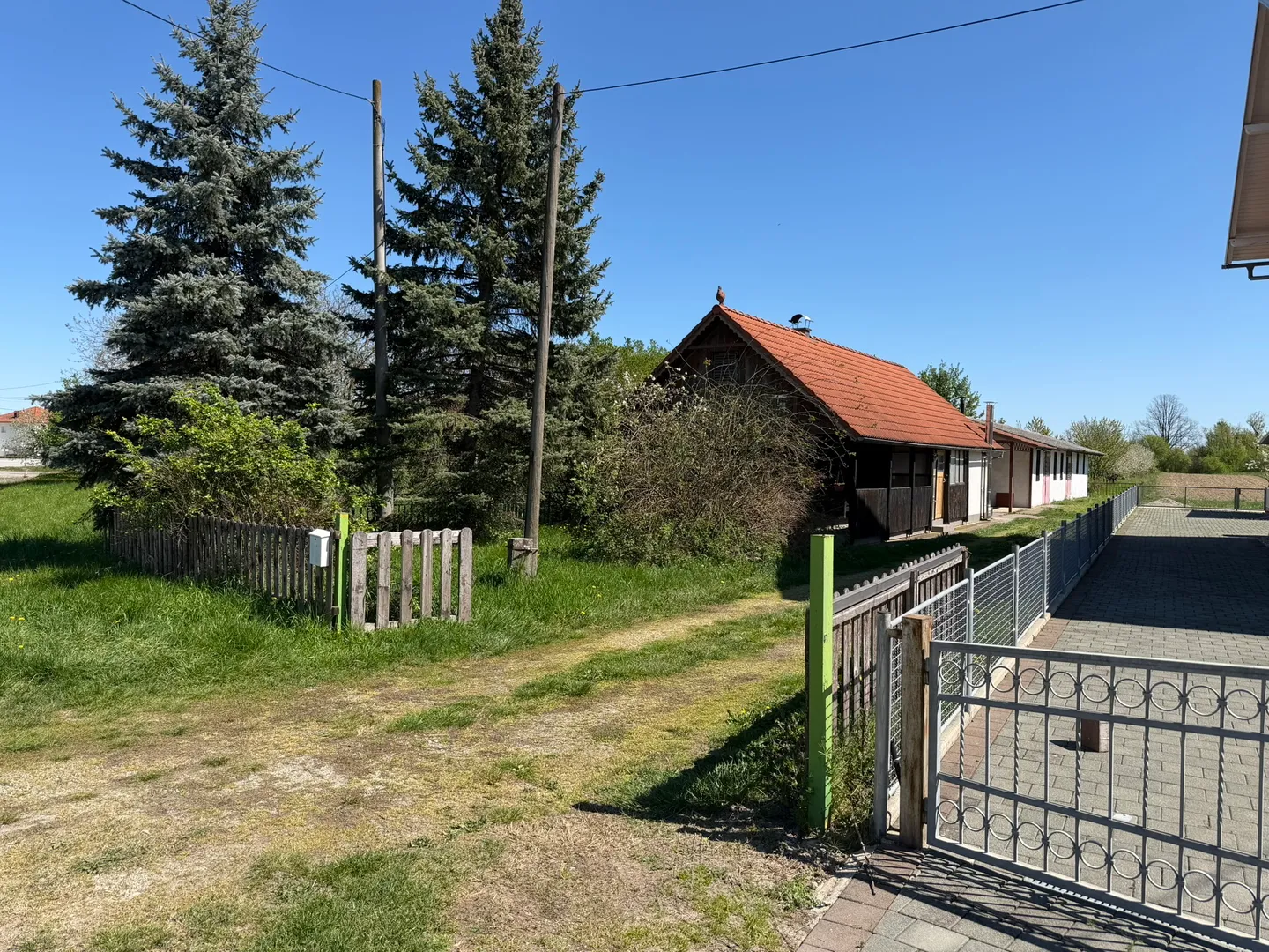 Prodaja građevinskog zemljišta s kućom i radionom, Rugvica (Dragošička), 2027m2 - Dragošička, Rugvica