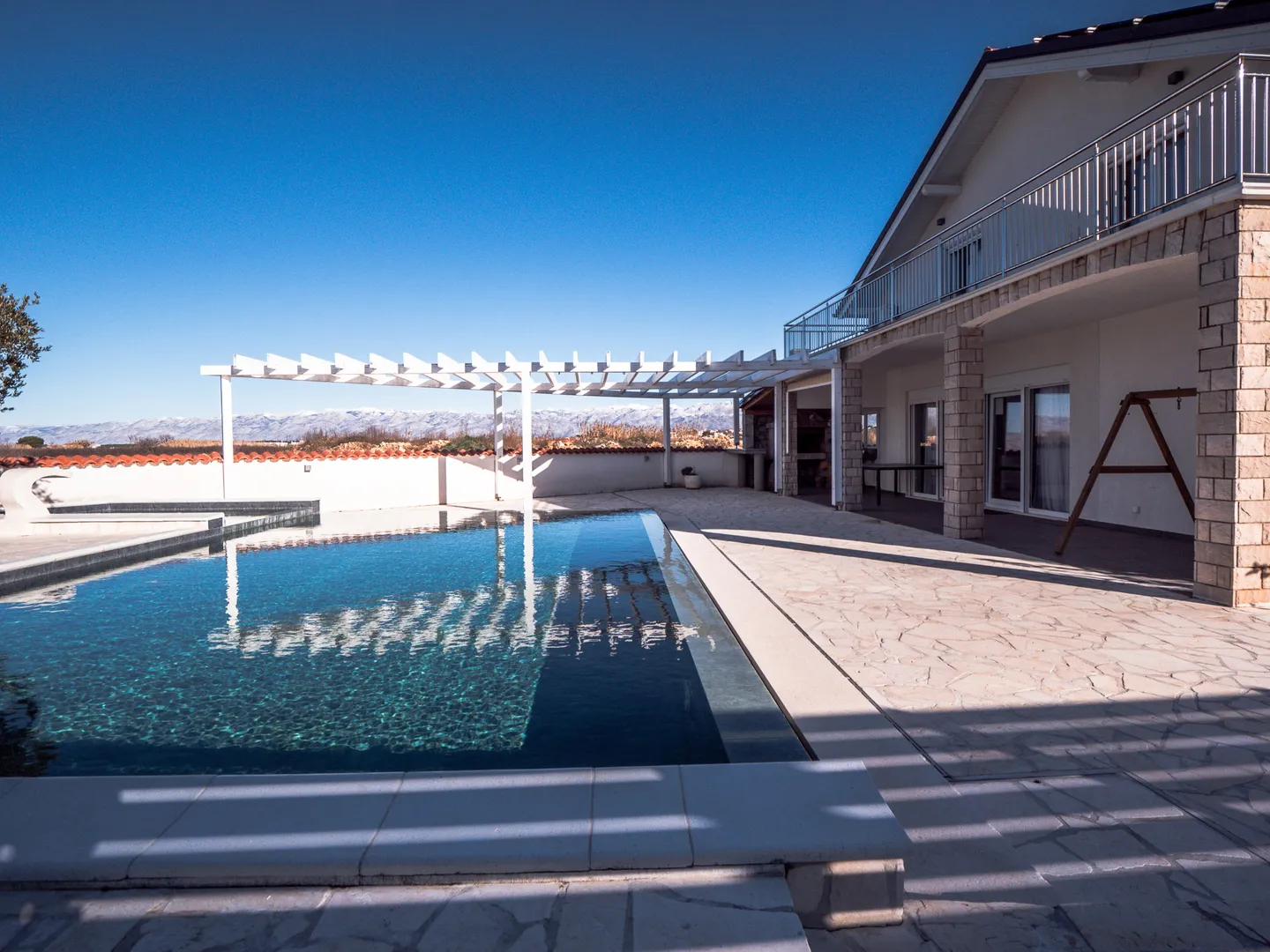 hrvatska, zadar, vrsi - prostrana moderna kuća s bazenom, kaminom i garažom, 152 m² stambena površina - slika 22
