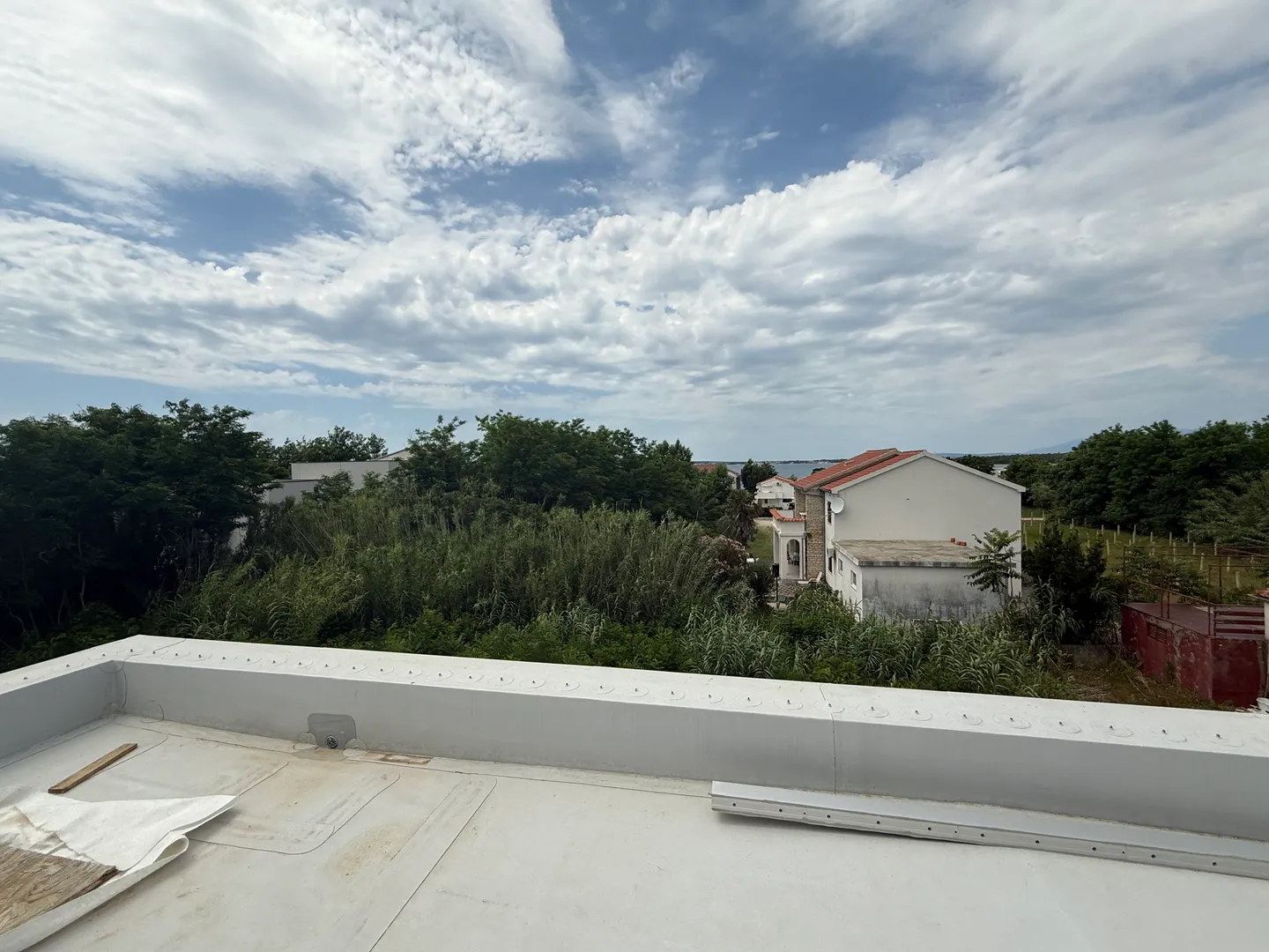 dvoetažni stan s krovnom terasom, 200 m od mora, privlaka - zadar - slika 34