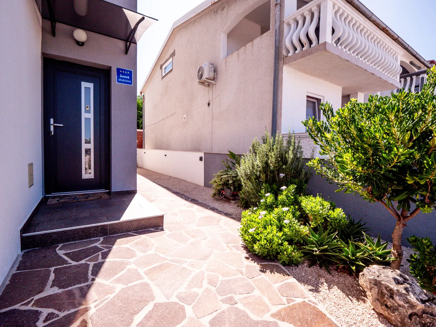 hrvatska, zadar, vir, 4 apartmana, visokokvalitetna i održavana, potpuno opremljena i namještena, investicijska nekretnina blizu mora - slika 50