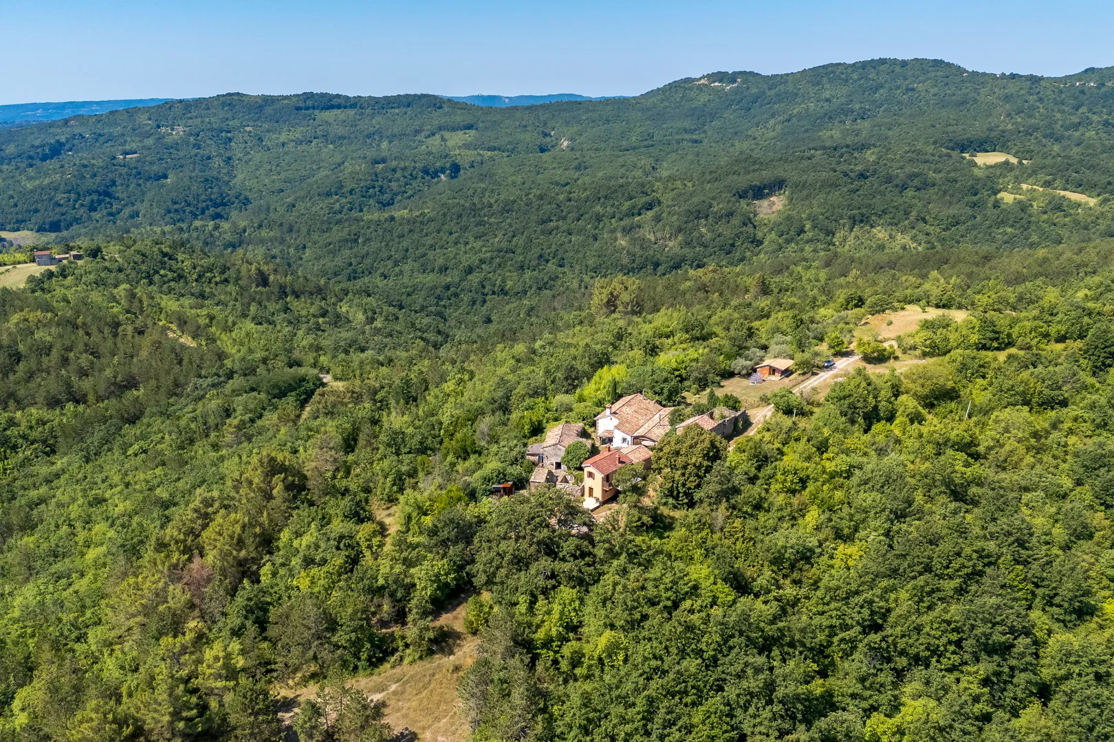istra,imanje na prodaju, oaza mira priroda i privatnost na površini od 20 000 m2 - slika 5