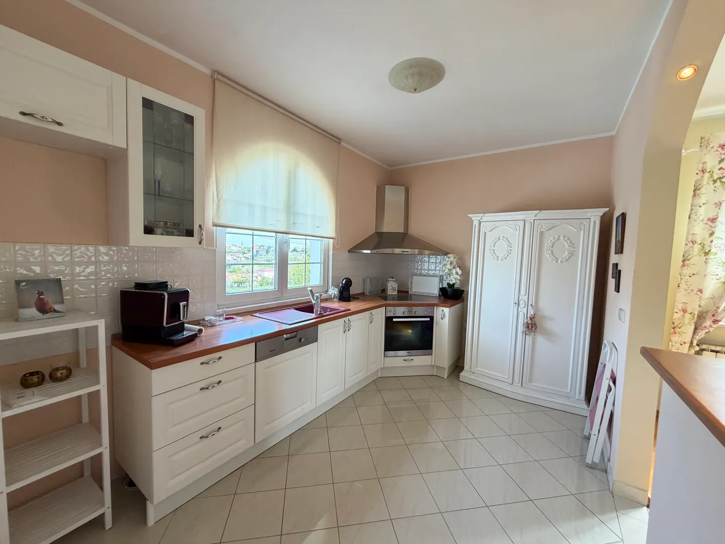 zagreb, dubrava-novoselec, kuća s dva stana 358 m2, na parceli od 911 m2 - slika 31