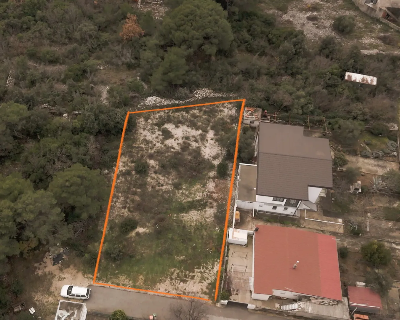 Hrvatska, Šibenik, Pirovac – 2 građevinske parcele, 780 m², u građevinskoj zoni s analizom