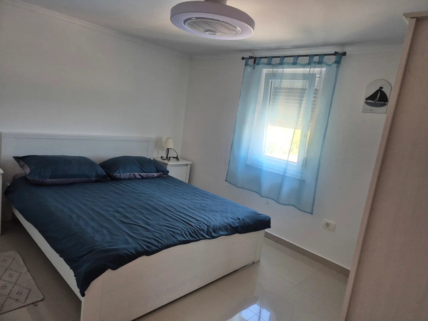seline, kuća sa bazenom, 4 apartmana u mirnom okruženju - slika 17