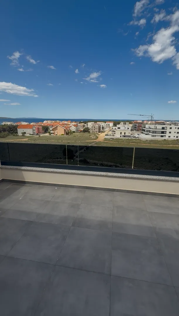 dvoetažni stan s otvorenim pogledom na more, 350 m od mora, povljana - pag - slika 2