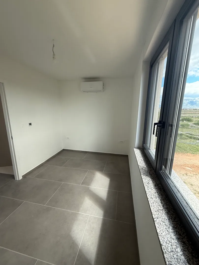 dvoetažni stan s otvorenim pogledom na more, 350 m od mora, povljana - pag - slika 13