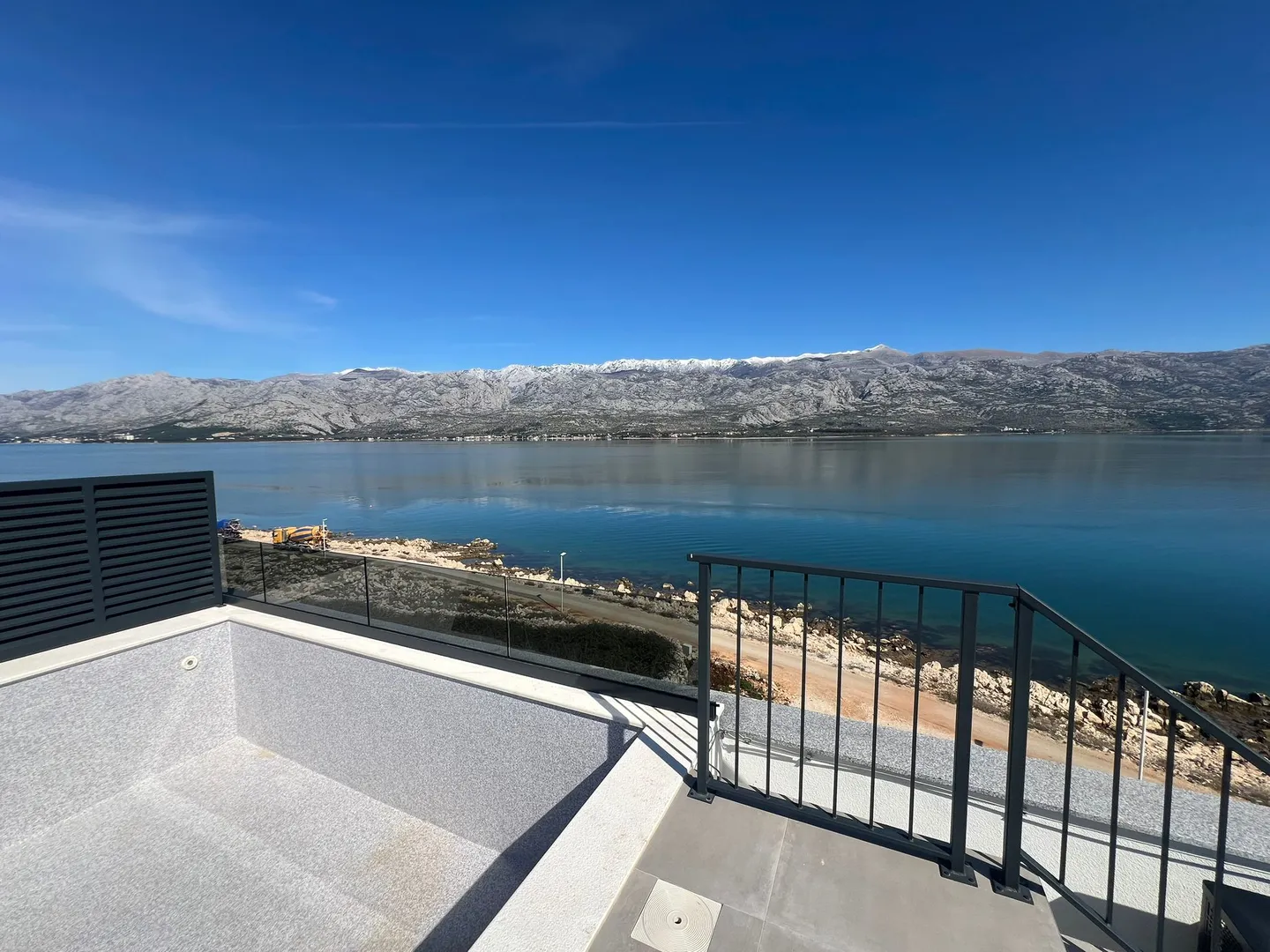 penthouse stan s krovnom terasom, 1 red do mora, vinjerac - zadar - slika 4