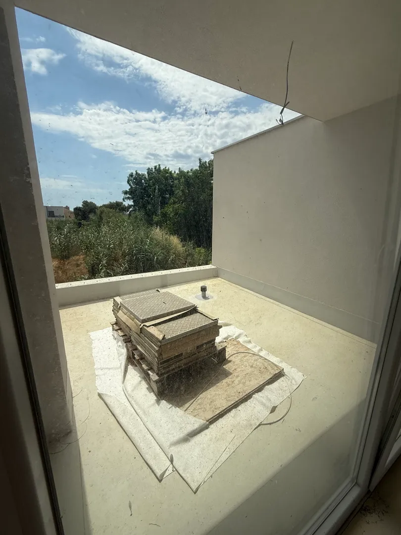 dvoetažni stan s krovnom terasom, 200 m od mora, privlaka - zadar - slika 15