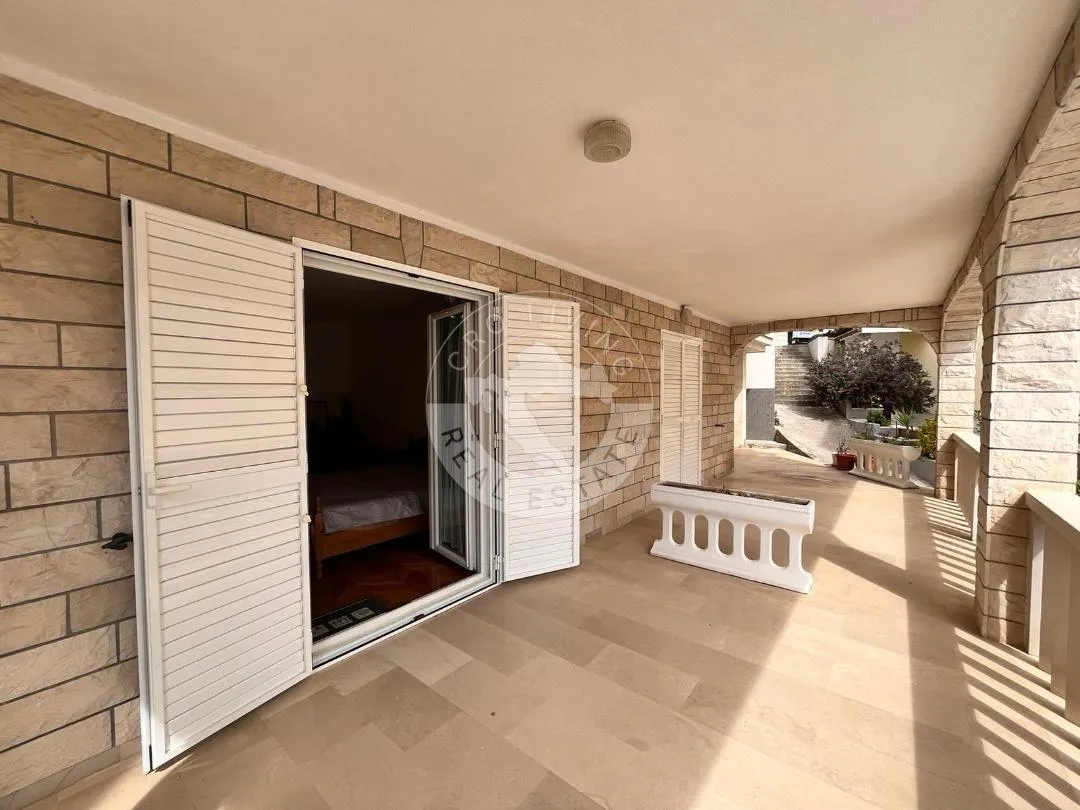 baška voda, kuća 14 soba, 633 m2, 500 m od mora - slika 15
