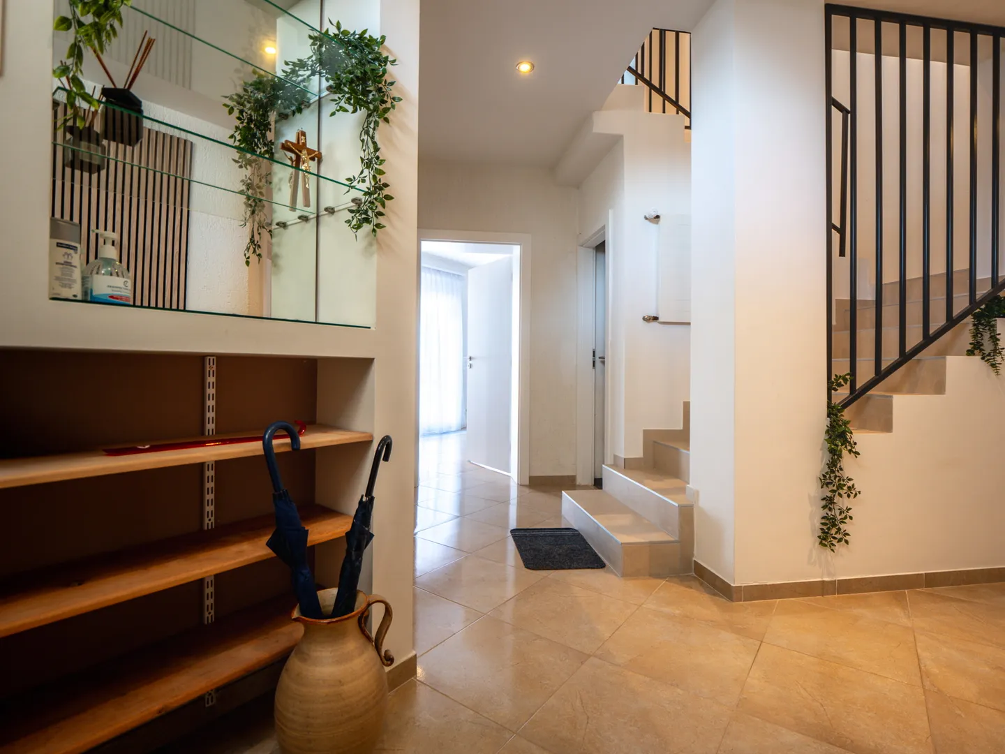 hrvatska, zadar, vrsi - prostrana moderna kuća s bazenom, kaminom i garažom, 152 m² stambena površina - slika 20
