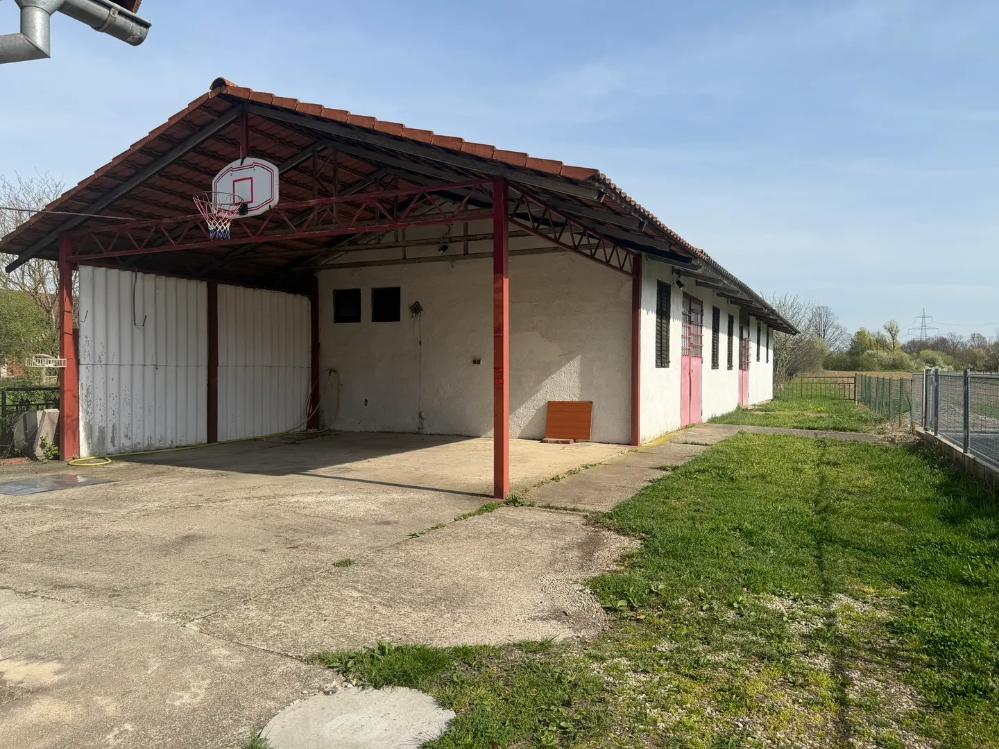 prodaja građevinskog zemljišta s kućom i radionom, rugvica (dragošička), 2027m2 - slika 12