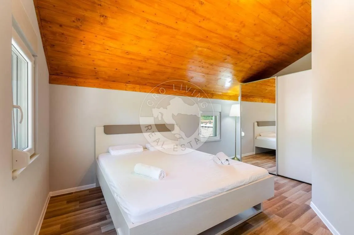 bribir, samostojeća kuća sa bazenom, 110m2 - slika 14