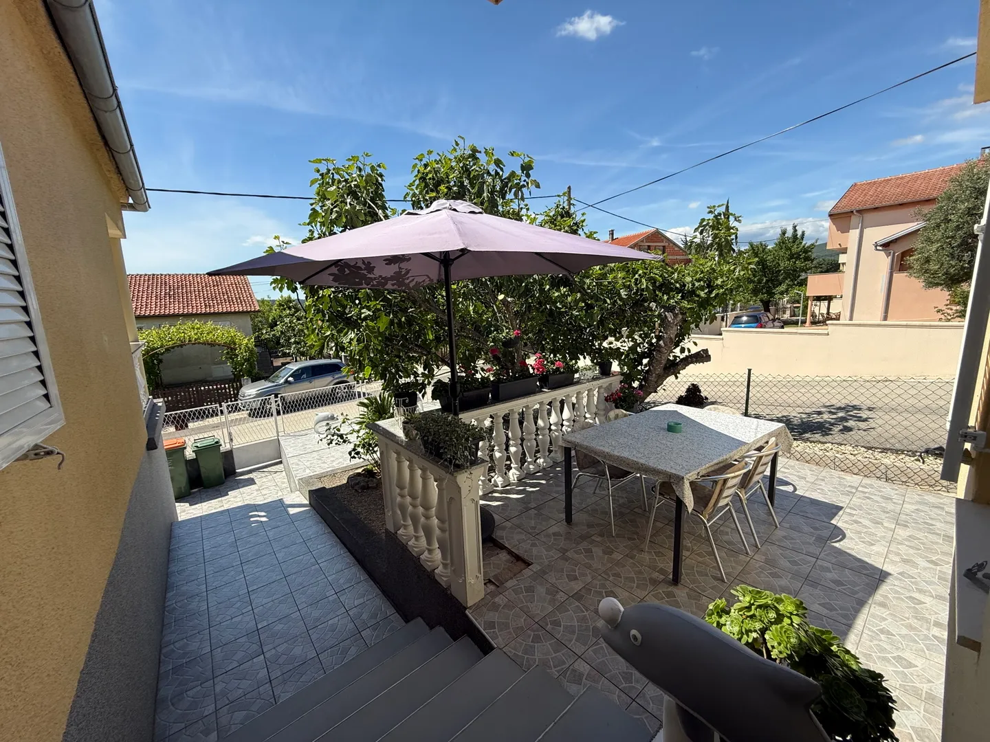 hrvatska, zadar, gornji karin, 400 m od mora, polovica dvojne kuće, 1 spavaća soba - 51,44m2, pogled na more, garaža i vrt - slika 2
