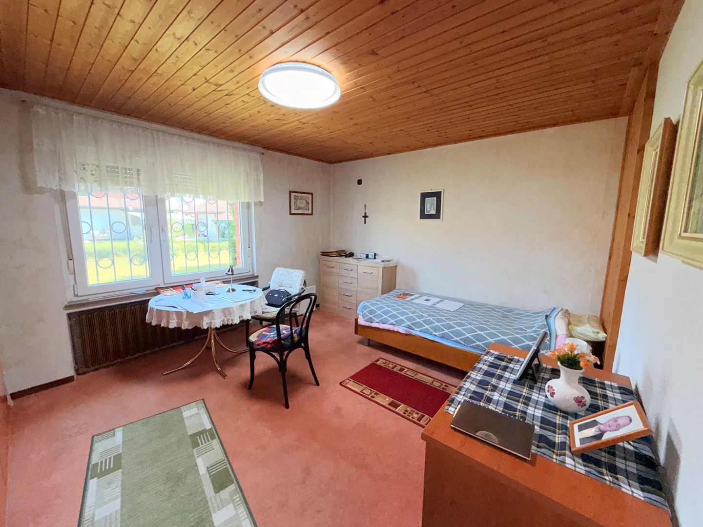 kloštar ivanić - uređena prizemnica s 3 spavaće sobe, garažom i parcelom od 2.054 m2 - slika 18