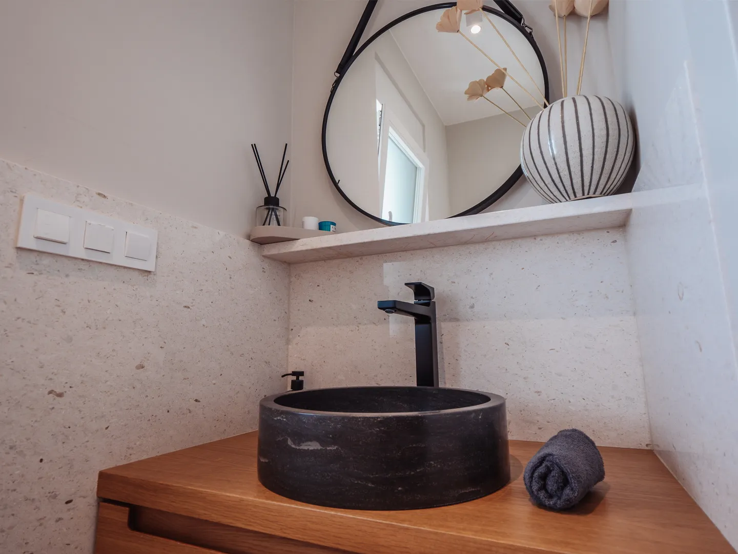 hrvatska, šibenik, vodice (tribunj) – penthouse stan s pogledom na more, 130 m² površine, dvije terase, moderna arhitektura - slika 19