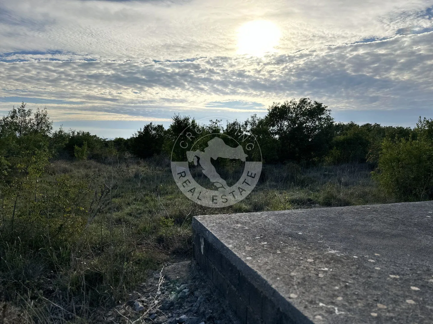 hrvatska, zemunik, zadar – 2.062 m² građevinskog zemljišta s kućom + 1.987 m² poljoprivrednog zemljišta u mirnoj zoni, 5 min od zračne luke - slika 11