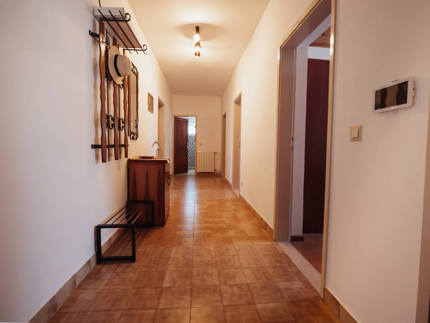hrvatska, zadar, briševo – dvojnica s velikom okućnicom i dva stana, mirna lokacija, 1.216 m² - slika 3