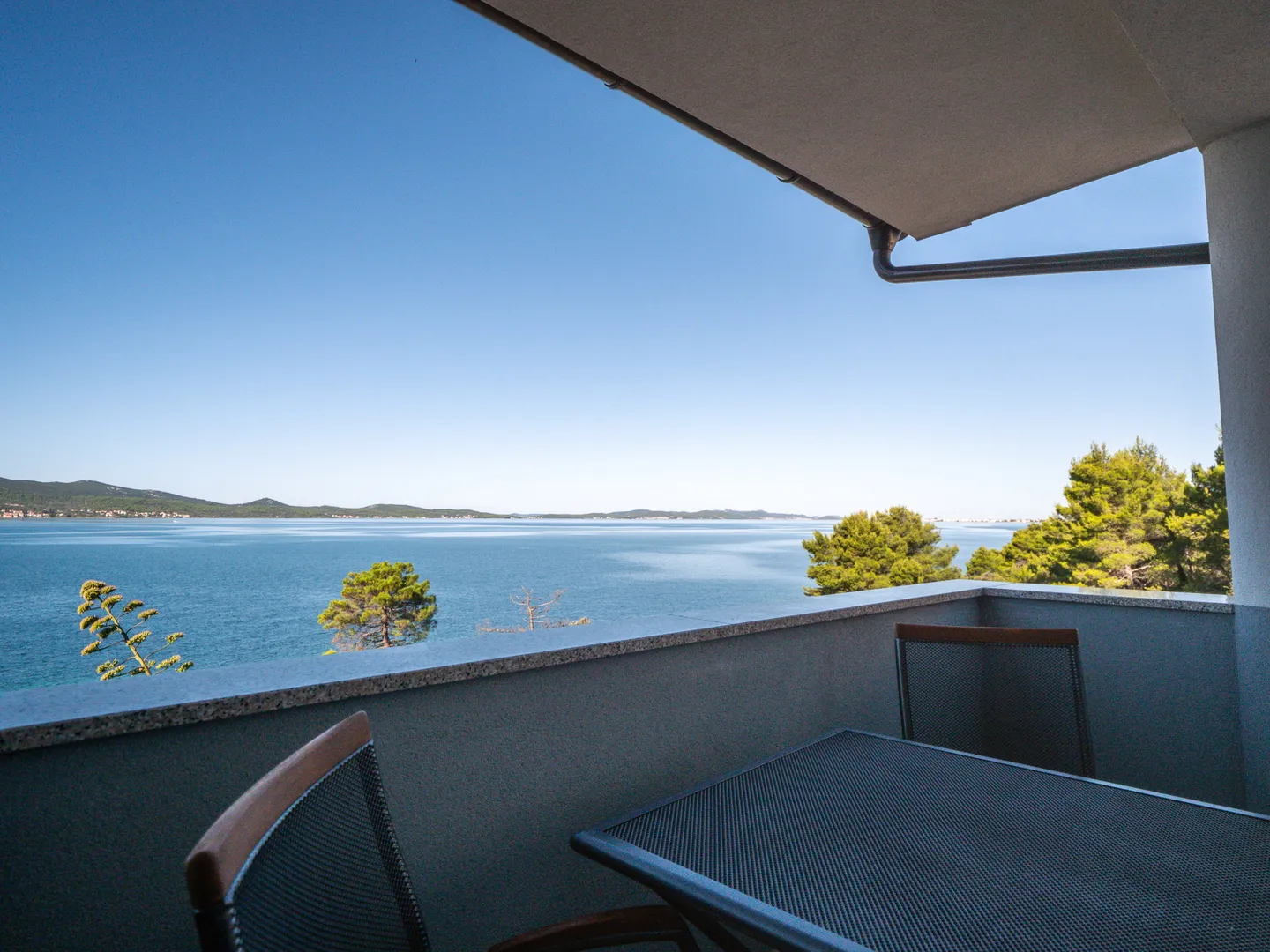 hrvatska, zadar, sveti petar na moru, apartmanska kuća u prvom redu do mora na prodaju – 3 apartmana - slika 2