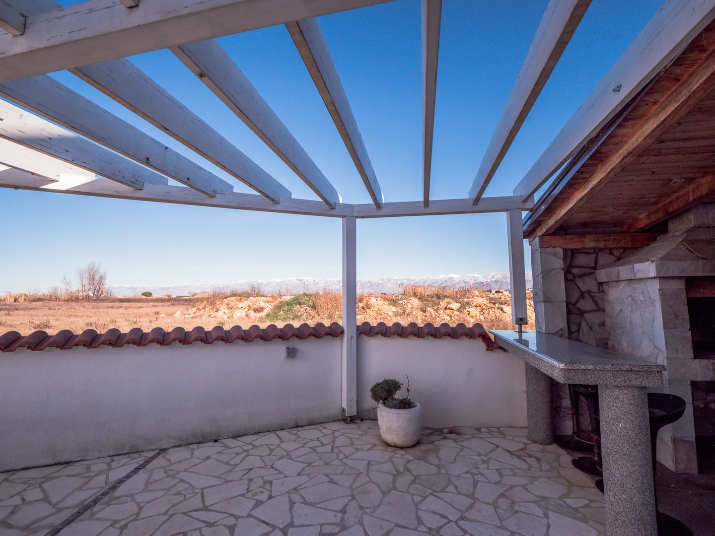hrvatska, zadar, vrsi - prostrana moderna kuća s bazenom, kaminom i garažom, 152 m² stambena površina - slika 24