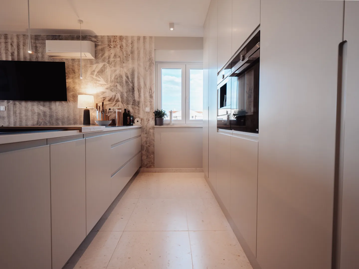 hrvatska, šibenik, vodice (tribunj) – penthouse stan s pogledom na more, 130 m² površine, dvije terase, moderna arhitektura - slika 7