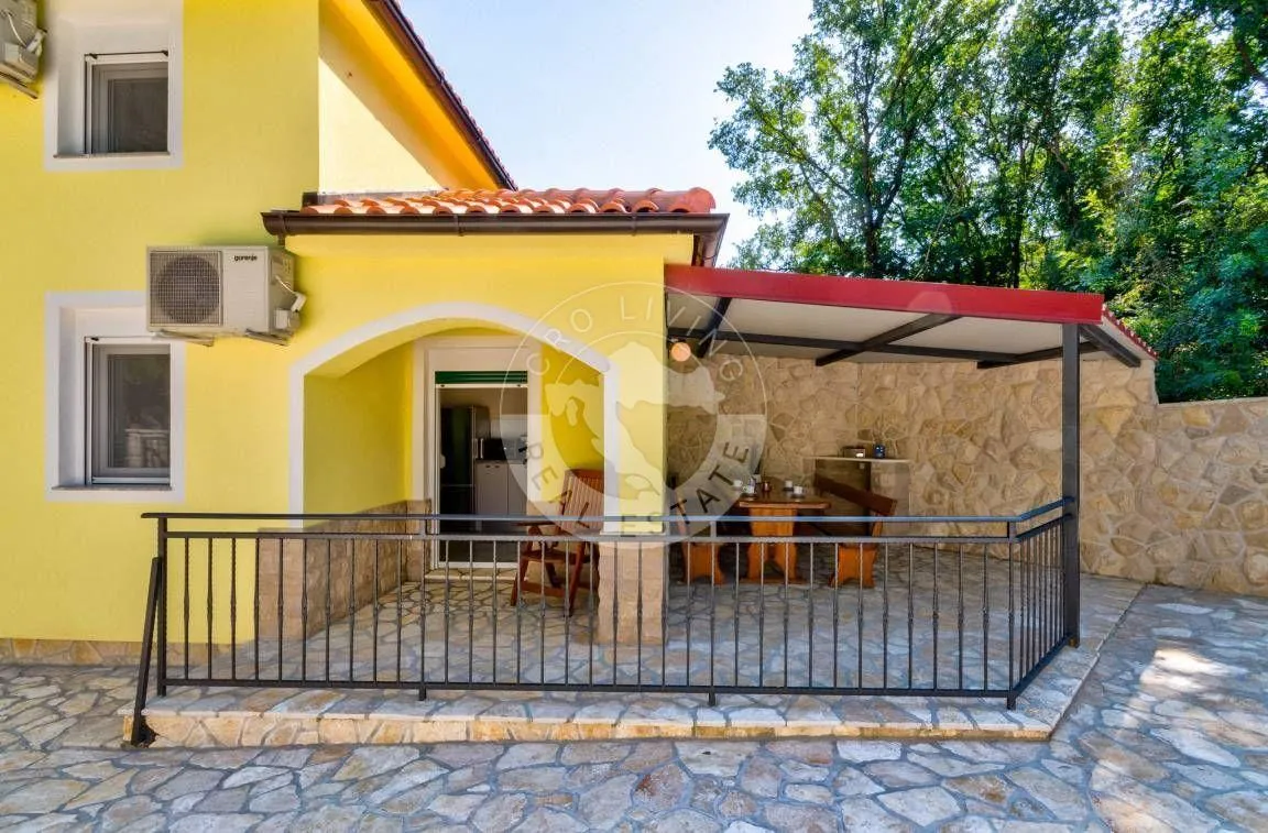 bribir, samostojeća kuća sa bazenom, 110m2 - slika 23