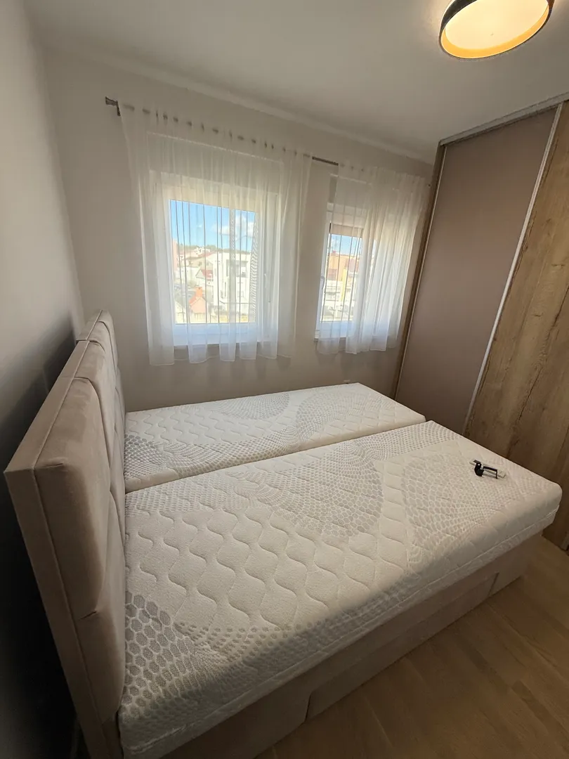 penthouse stan s krvonom terasom i pogledom na more, zadar - slika 25